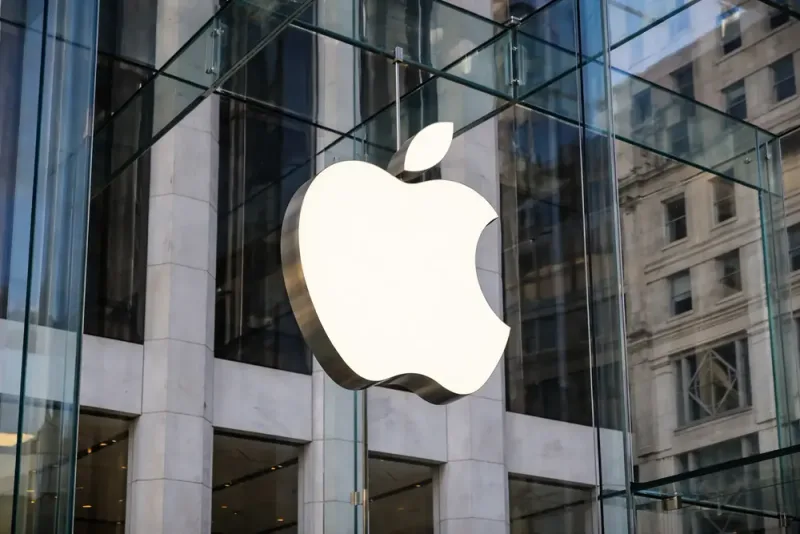 Tim Cook överlämnar vd-rollen till Ternus