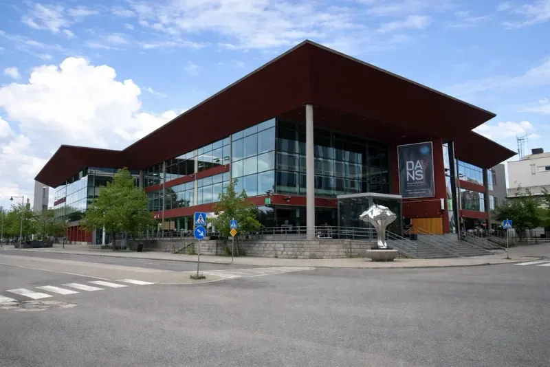 Tre nya sjuka vid stålverksbygget