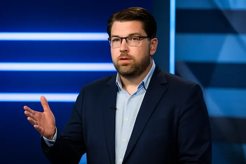 SD vill ha ytterligare sänkning av bensinskatten