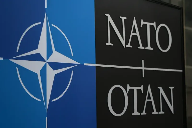 Nato avvisar tal om EU-armé