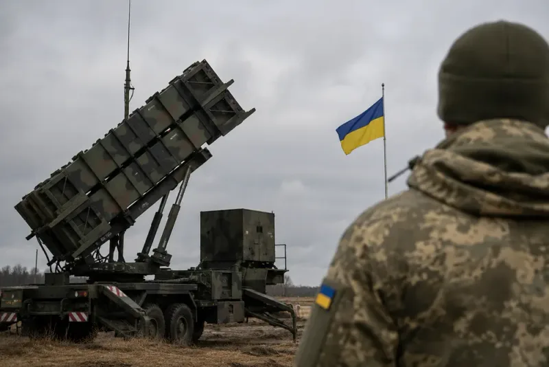 Donald Trump lovar Ukraina rätt att bygga Patriot