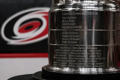 Tom Dundon kritiseras efter Stanley Cup-gravering
