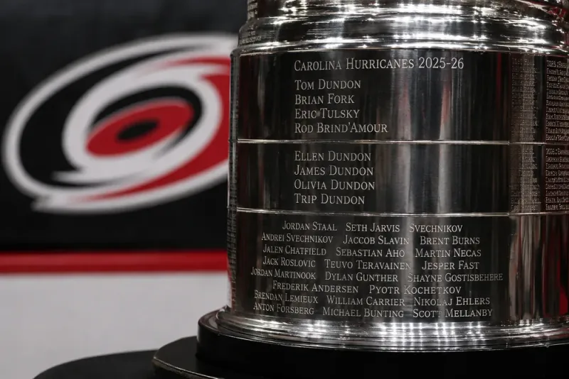 Tom Dundon kritiseras efter Stanley Cup-gravering