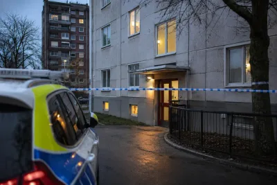 17-åring åtalas efter skottlossning i trapphus