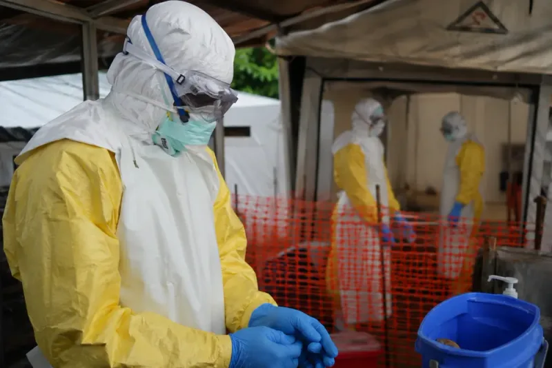 Amerikansk hjälparbetare bekräftad smittad av ebola