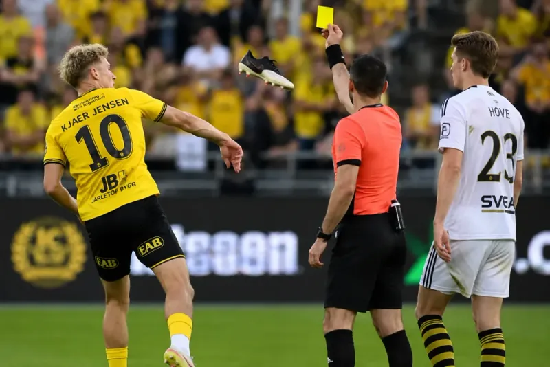 Jeppe Kjaer Jensen avstängd efter skokast