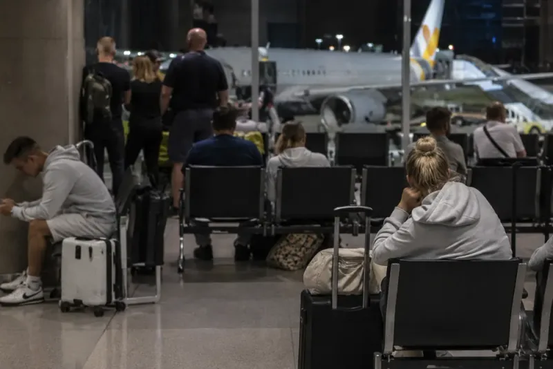 Vings hemresa från Kreta försenades ännu en gång