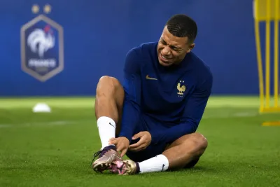 Kylian Mbappés skadekänning oroar inför Spanien
