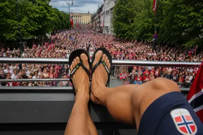 Julian Ryersons flip-flops väcker reaktioner
