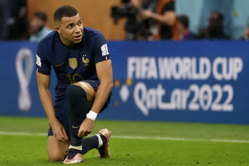 Didier Deschamps ger lugnande besked om Mbappé