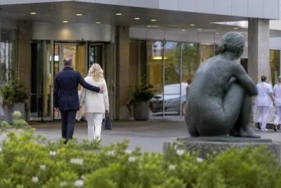 Mette-Marit lämnar sjukhuset efter lungtransplantation
