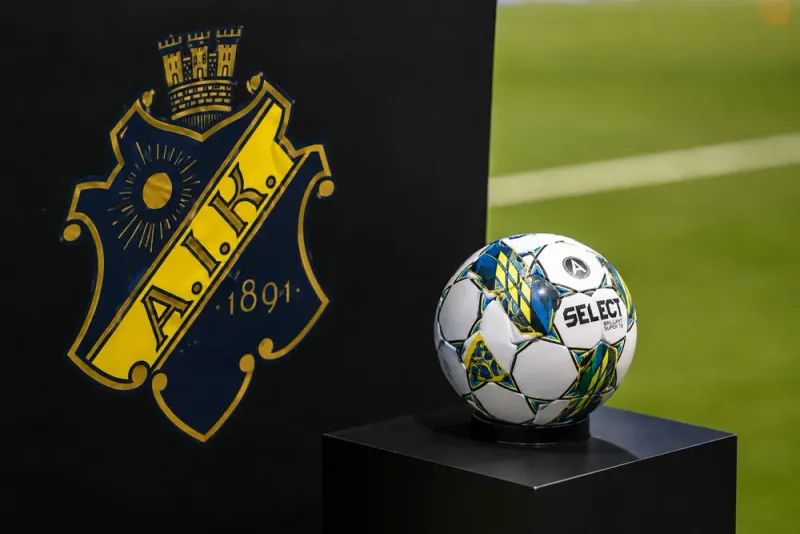 AIK trappar upp jakten på Oskar Ågren