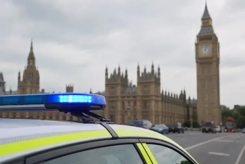 Man gripen efter dödshot mot Nigel Farage