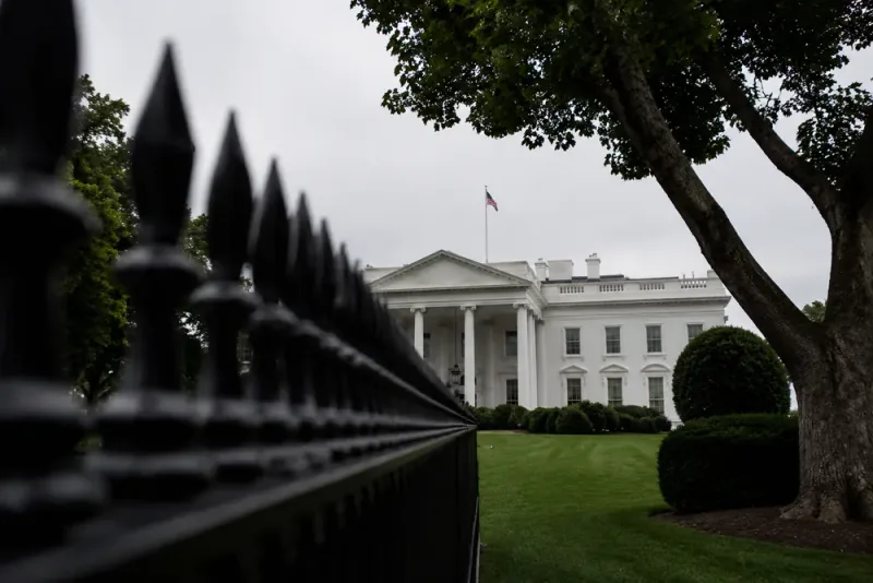 Vita huset-medarbetare utreds efter spel på Trumptal