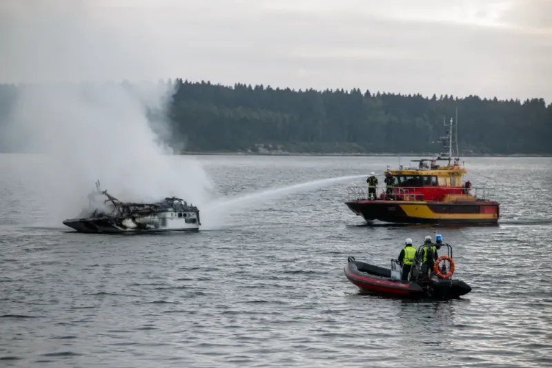 Fritidsbåt exploderade på Vättern