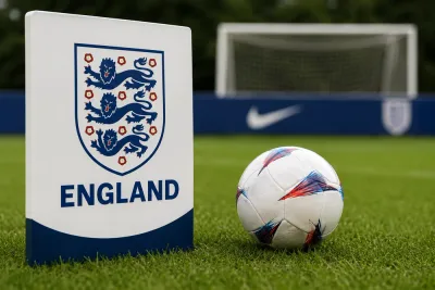 Pep Guardiola uppges ha valt bort England