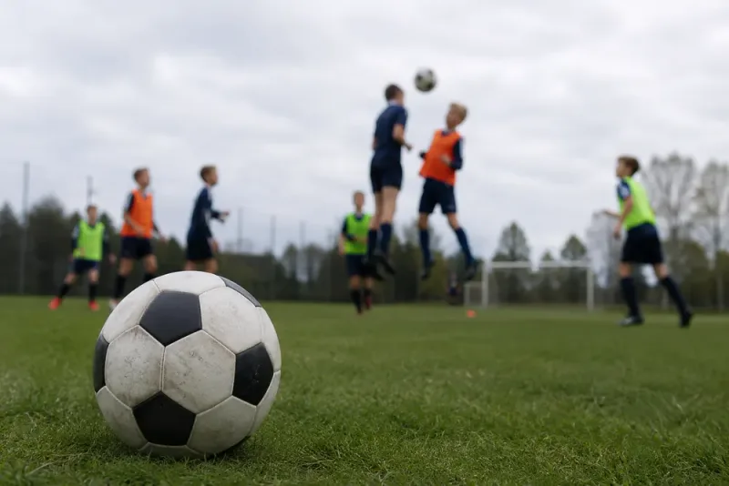 Utredning kopplar Nobby Stiles sjukdom till nickningar