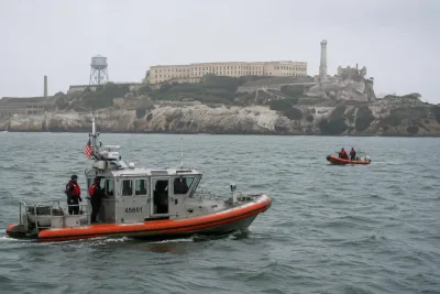 Två döda och två saknade efter båtolycka vid Alcatraz
