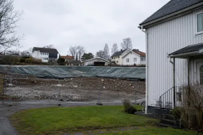 Barnfamiljer kvar på förorenad mark under sanering