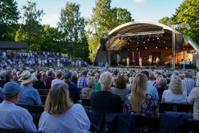 Rykten om Felicia inför hemlig allsångsgäst