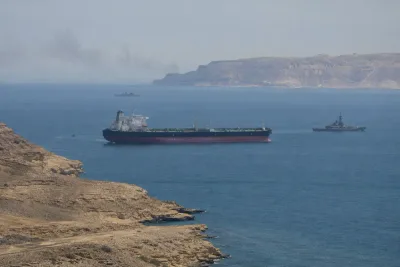 USA och Iran trappar upp striden om Hormuzsundet