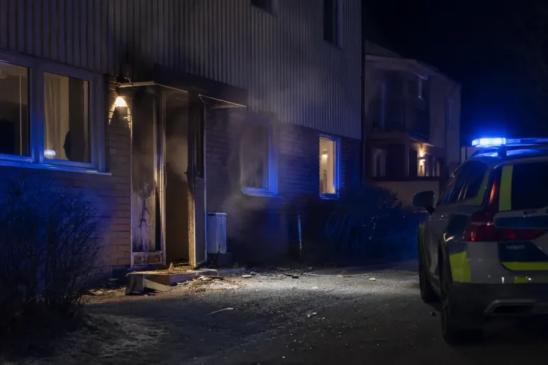 Mindre explosion vid bostad i Södertälje