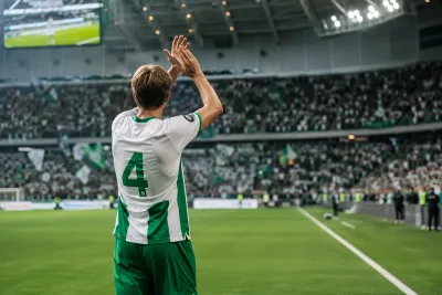 Björn Hedlöf skriver långt avtal med Hammarby
