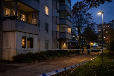 Två gripna efter dödligt balkongfall i Rinkeby