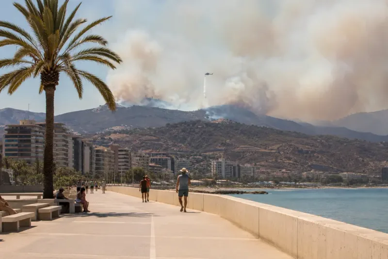 Extremhetta pressar Spanien när bränder sprider sig