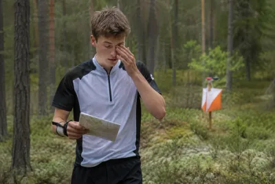 Benjamin Hjertén sprang med fästing i ögat