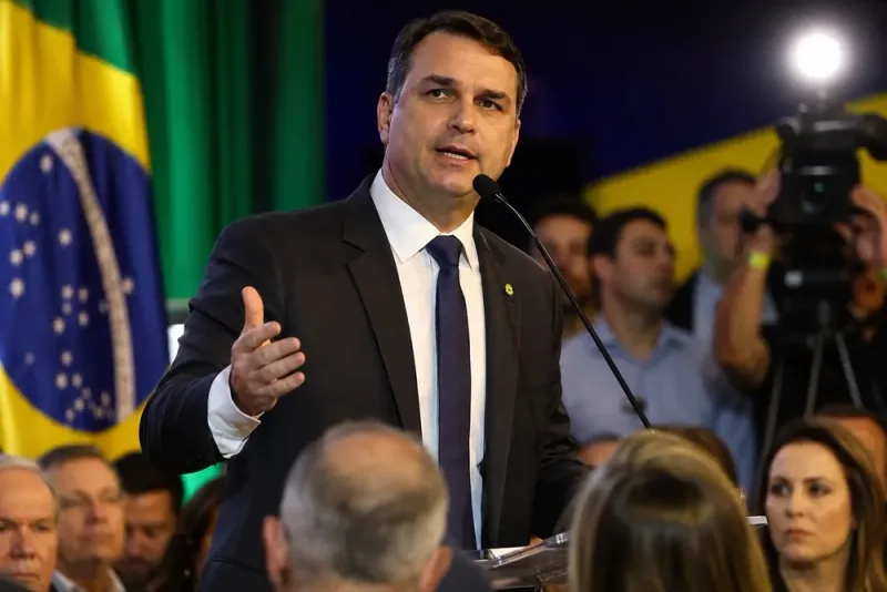 Flávio Bolsonaro nominerad till Brasiliens presidentval