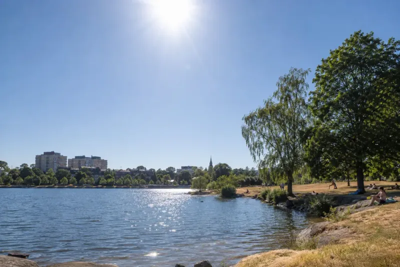 Högtryck ger kort värmetopp över Sverige