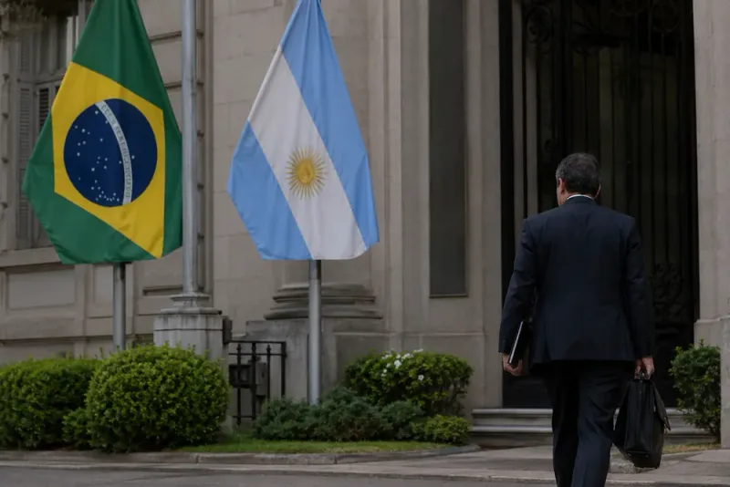 Brasilien kallar hem ambassadör efter Javier Mileis angrepp
