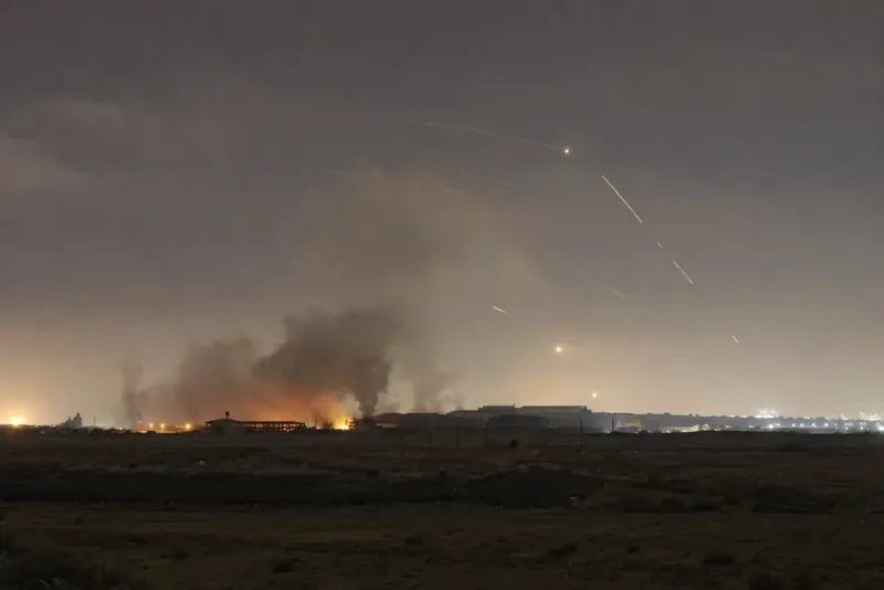 USA och Saudiarabien attackerade mål i Irak