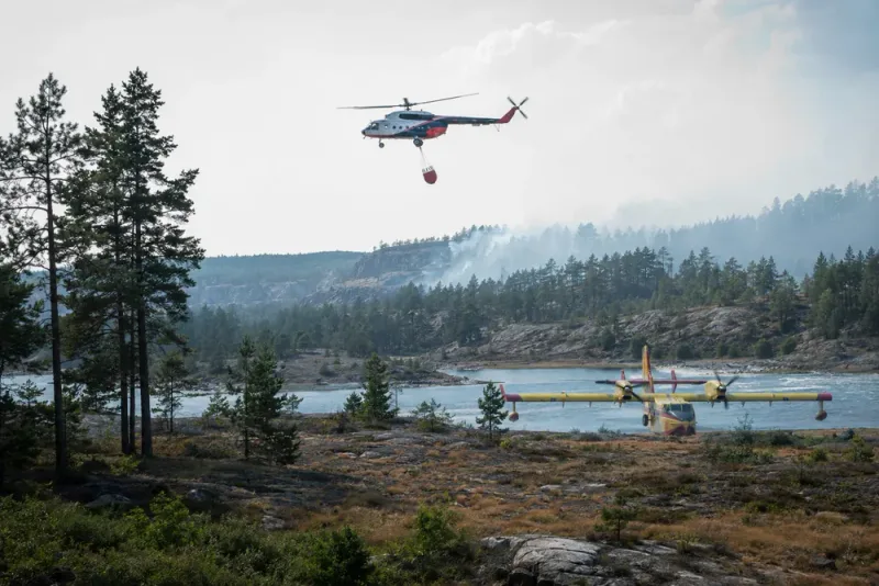 Extrem brandrisk pressar Sveriges flygande brandberedskap