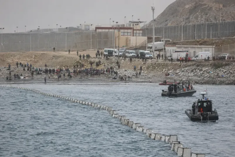 EU-ledare kräver krismöte efter migrantström till Ceuta