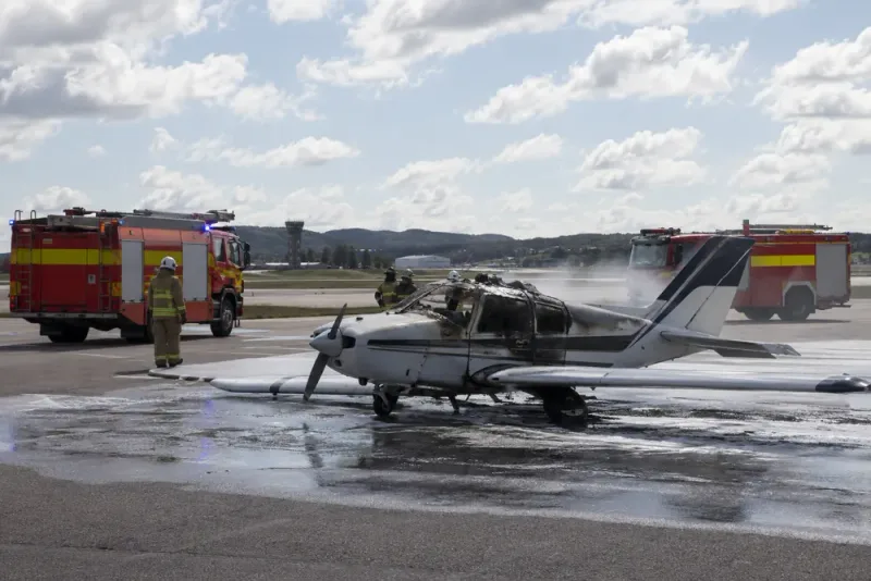 Flygplan började brinna på Karlstads flygplats