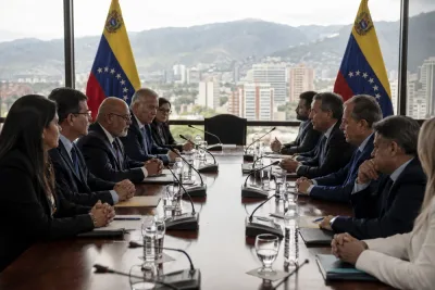 Venezuela inleder förhandlingar om politisk övergång