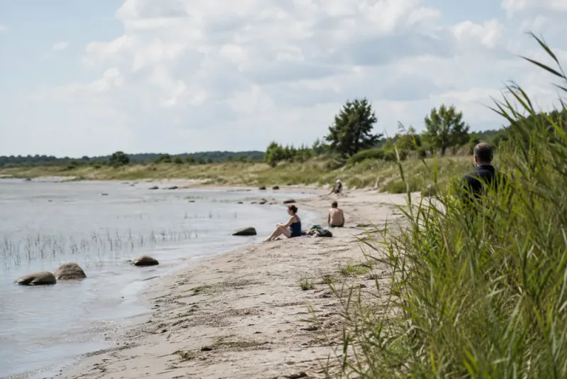 Smygspanare stör unga vid nakenstrand utanför Falkenberg