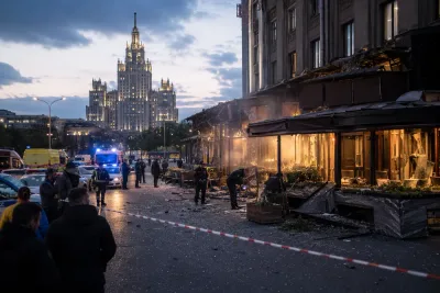 Tre döda i bombdåd vid privat Moskvafest