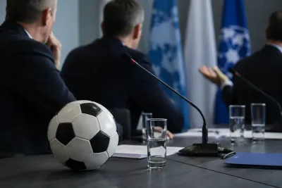 Lars-Christer Olsson riktar hård kritik mot Infantino