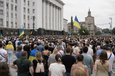 Zelenskyjs ministerbyte utlöser långvariga protester i Kiev
