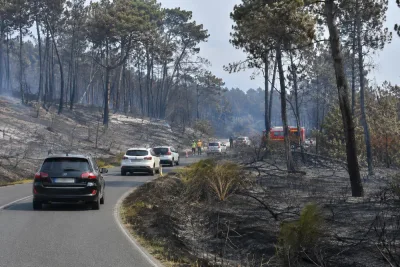 Över 200 000 återvänder efter Girondebranden