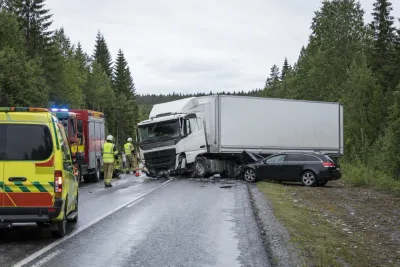 En skadad efter krock på E45