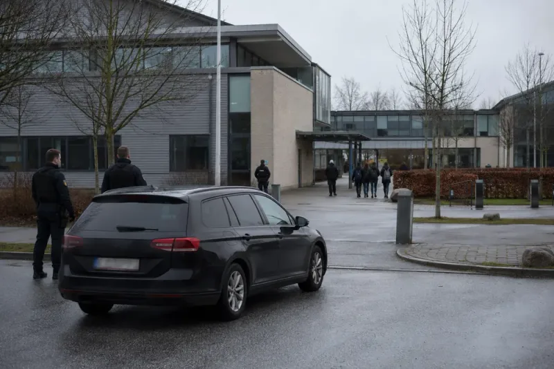 Tre tonåringar greps för terrorplan mot Hadsten Skole