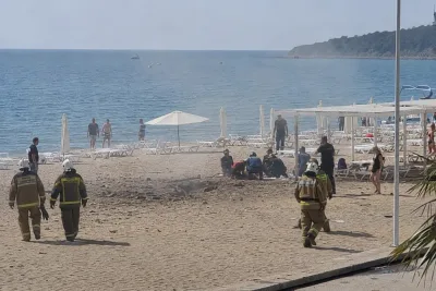 Sju döda när drönare träffade rysk turiststrand