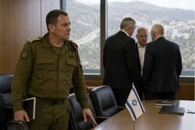 Israel Katz behåller Avi Bluth efter militärens protest
