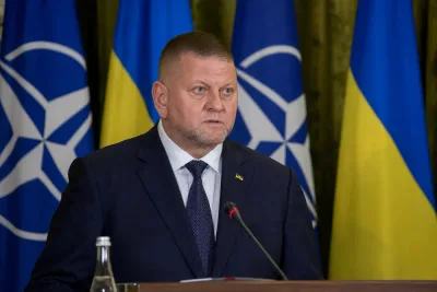 Valerij Zaluzjnyj avfärdar Ukrainas framtida Natomedlemskap