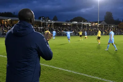 Yaya Touré hyllar Strandvallen efter vändningen