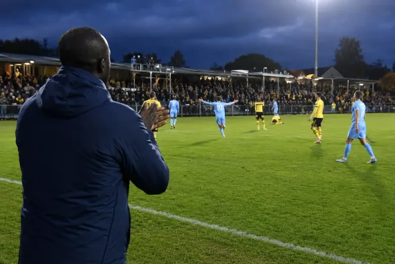 Yaya Touré hyllar Strandvallen efter vändningen